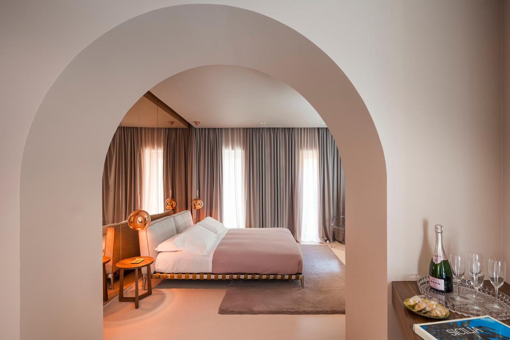 Taormina Infinity Suites Exterior photo