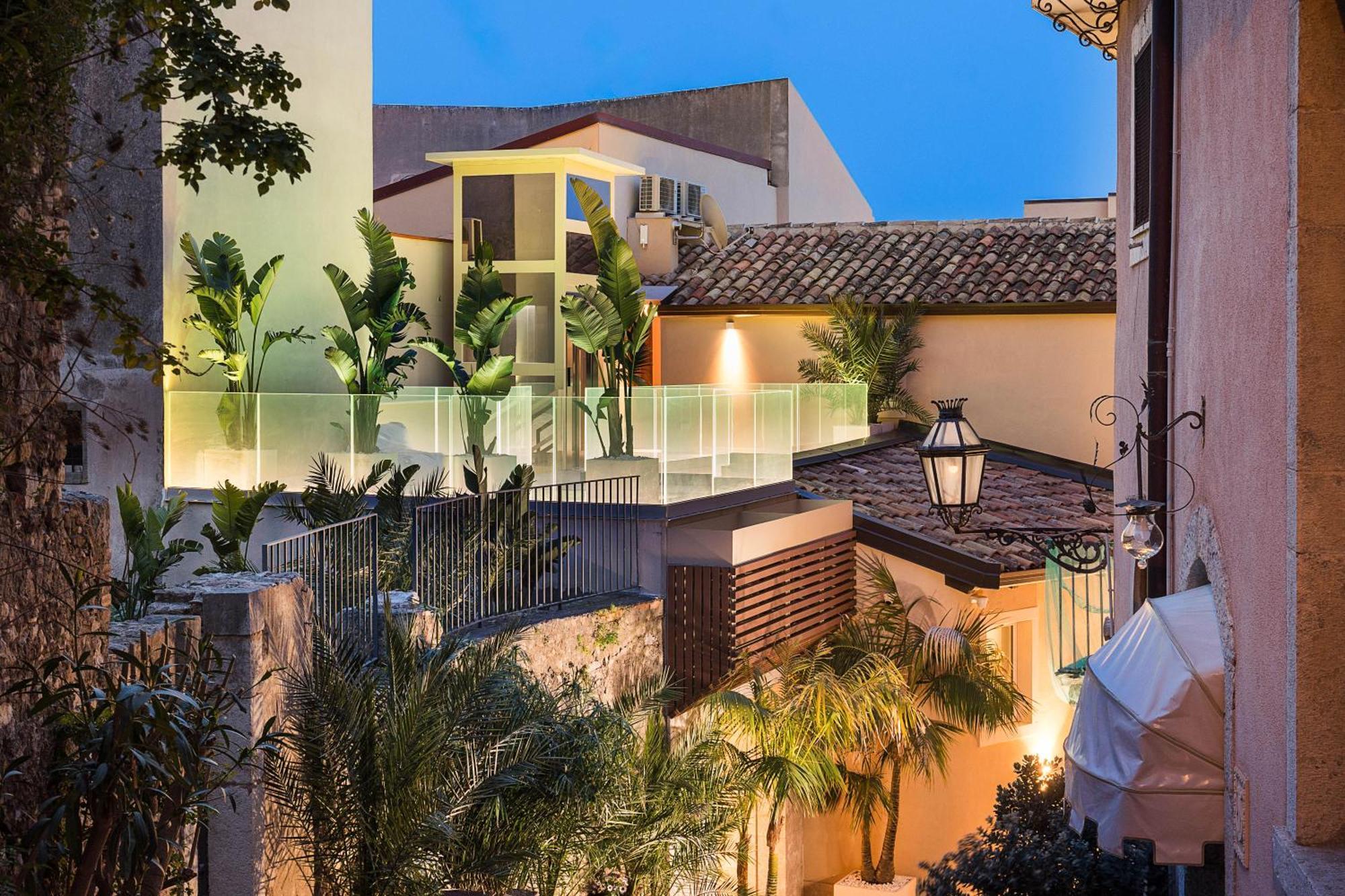 Taormina Infinity Suites Exterior photo