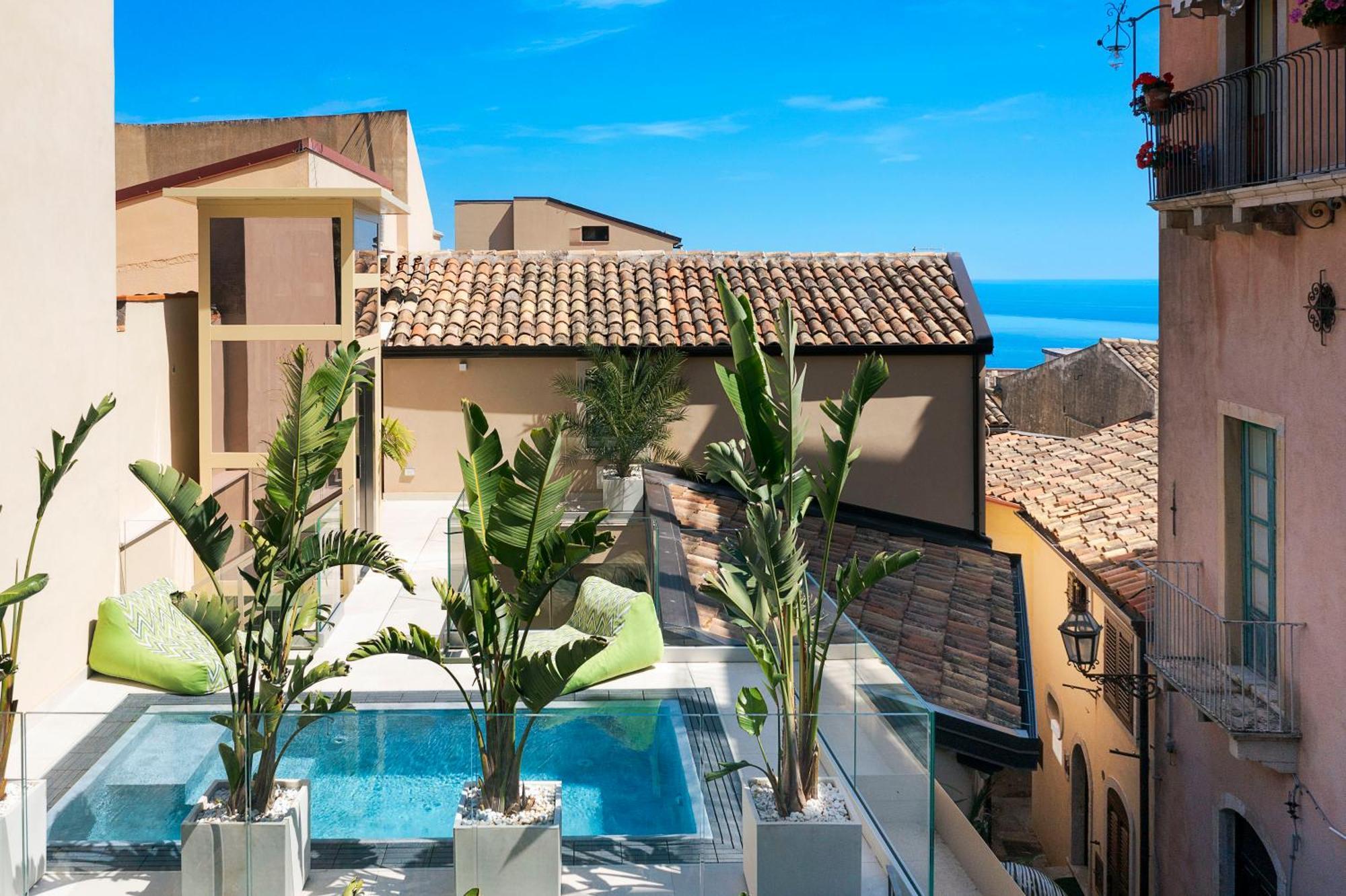 Taormina Infinity Suites Exterior photo